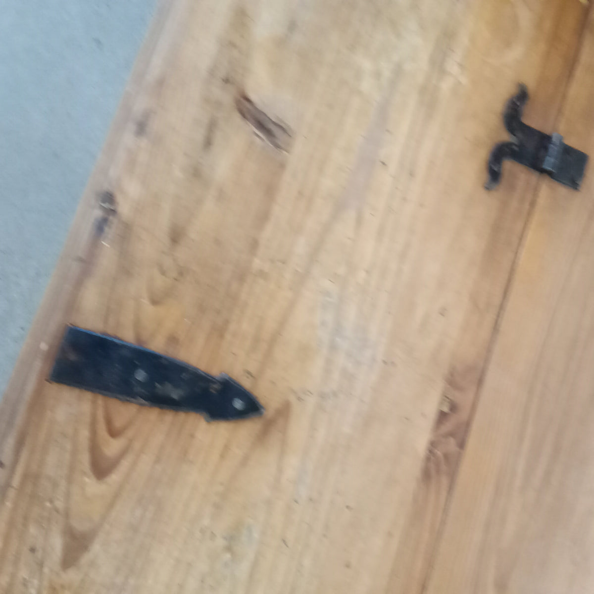 35.5"W Knotty Pine Coffee Table with Storage
