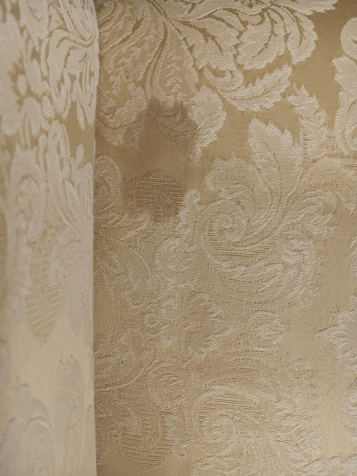 Gold Damask Upholstered Entryway Bench