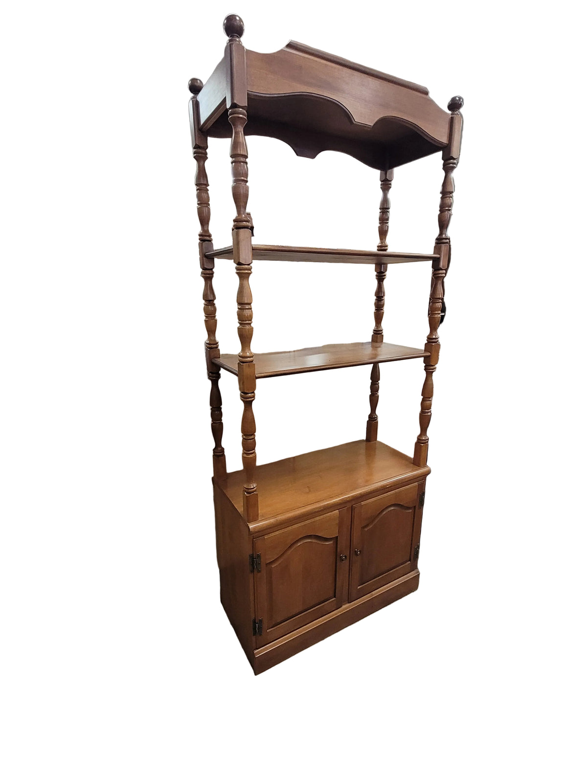 Traditional Bakers Rack Style Hutch