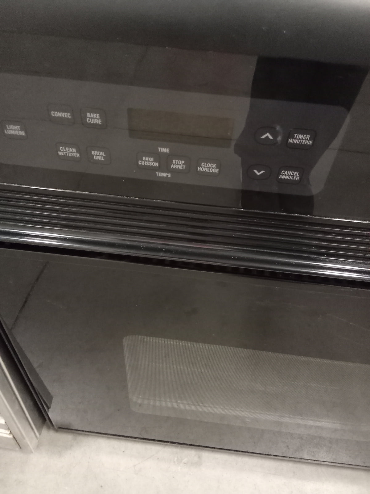 27"W Built-In Oven in Black