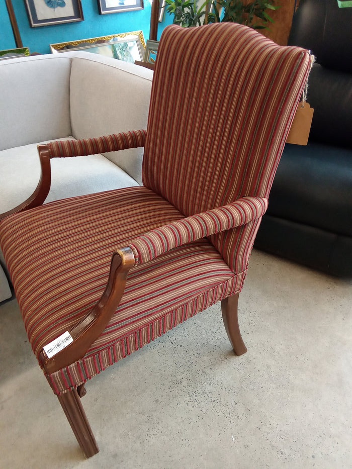 26"W Arm Chair with Wooden Arms