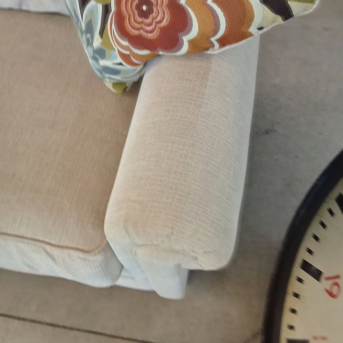 65"W Love Seat with Accent Cushions