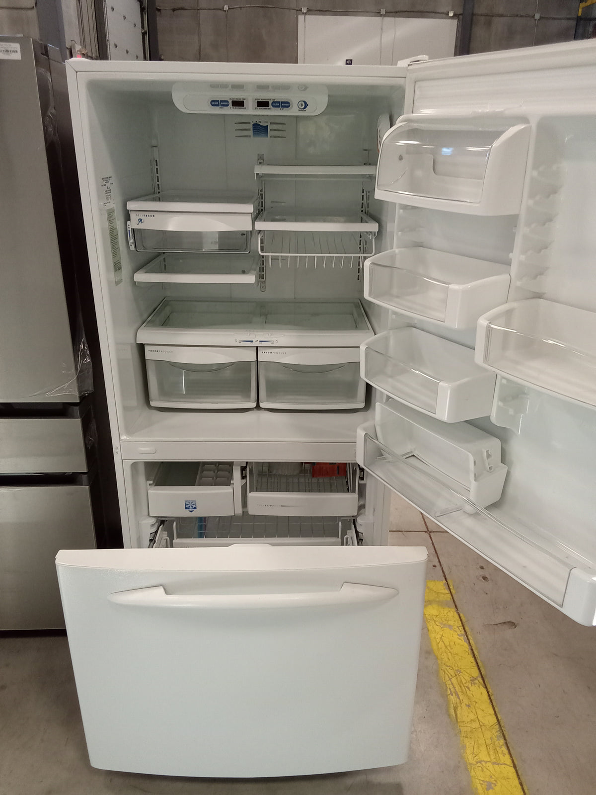 33"W Bottom-Freezer Drawer Refrigerator GE Fridge #LR2