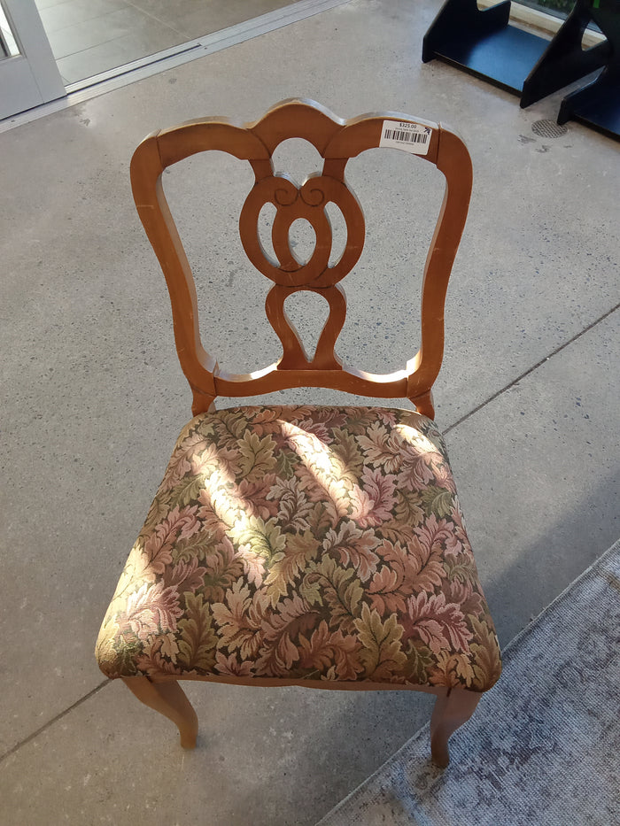 78"W Dining Set w/6 Chairs $325