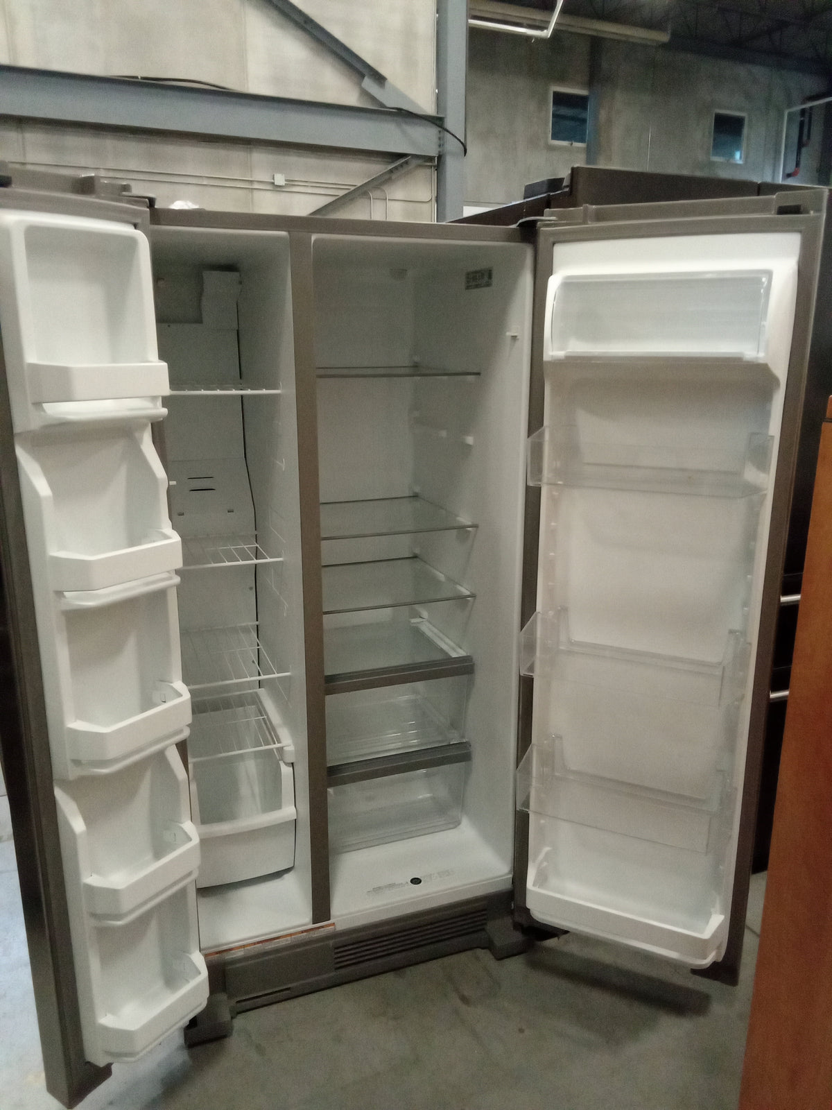 33"W Stainless Steel Side by side Refrigerator
