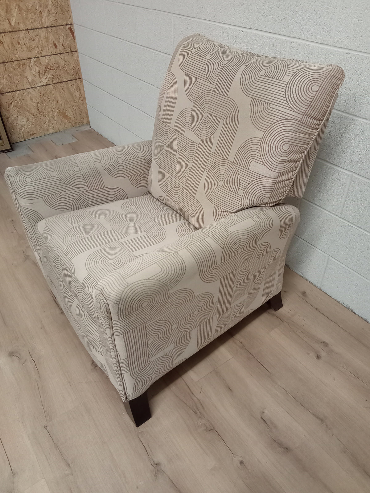 34"W Recliner Armchair