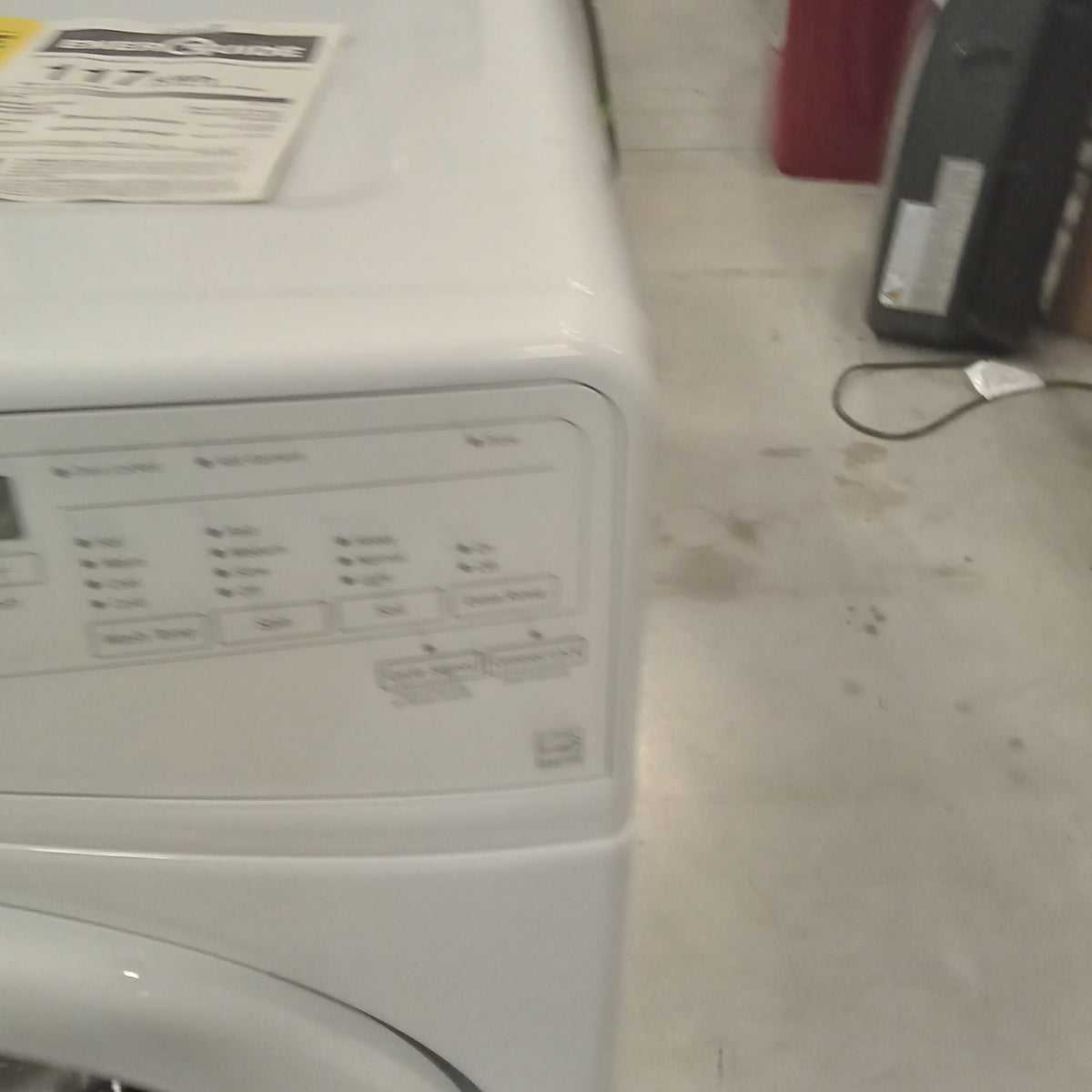 27"W Front Load Washing Machine in While