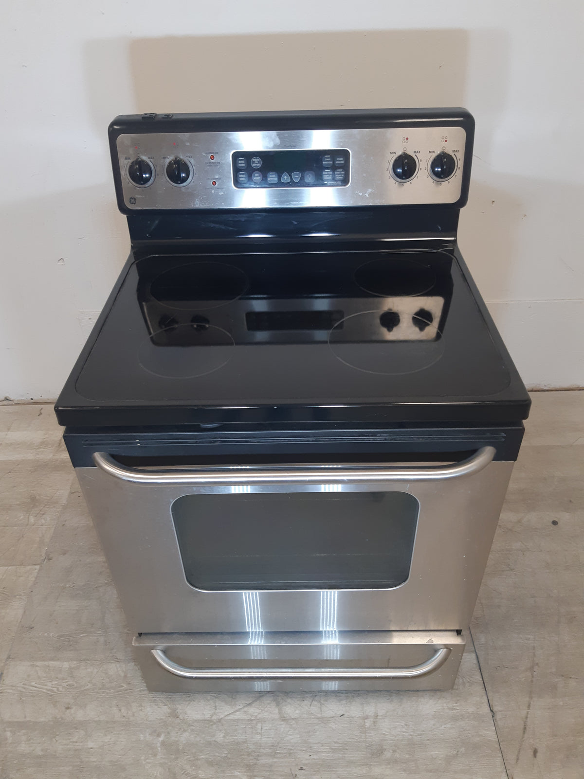 30" GE Stainless Steel Electric Stove