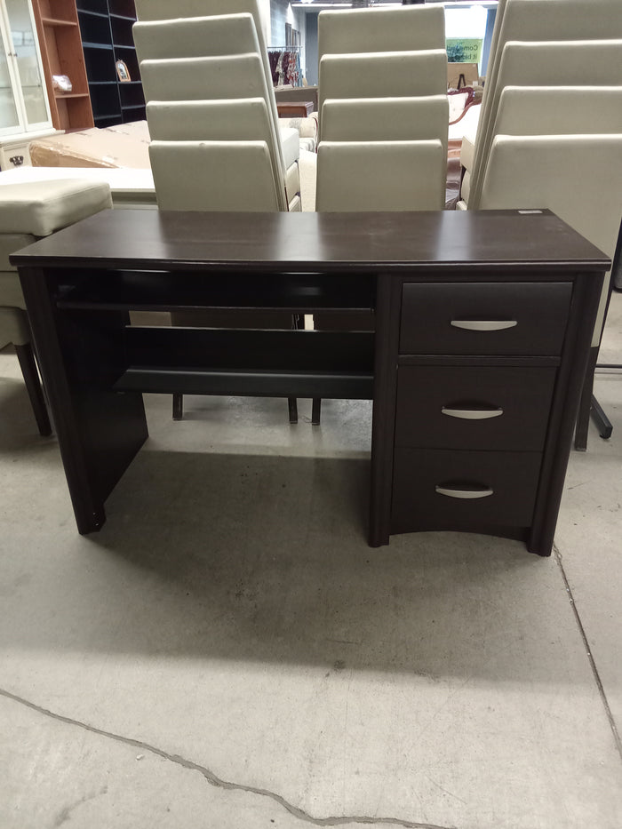 49.5"W Single Pedestal Desk