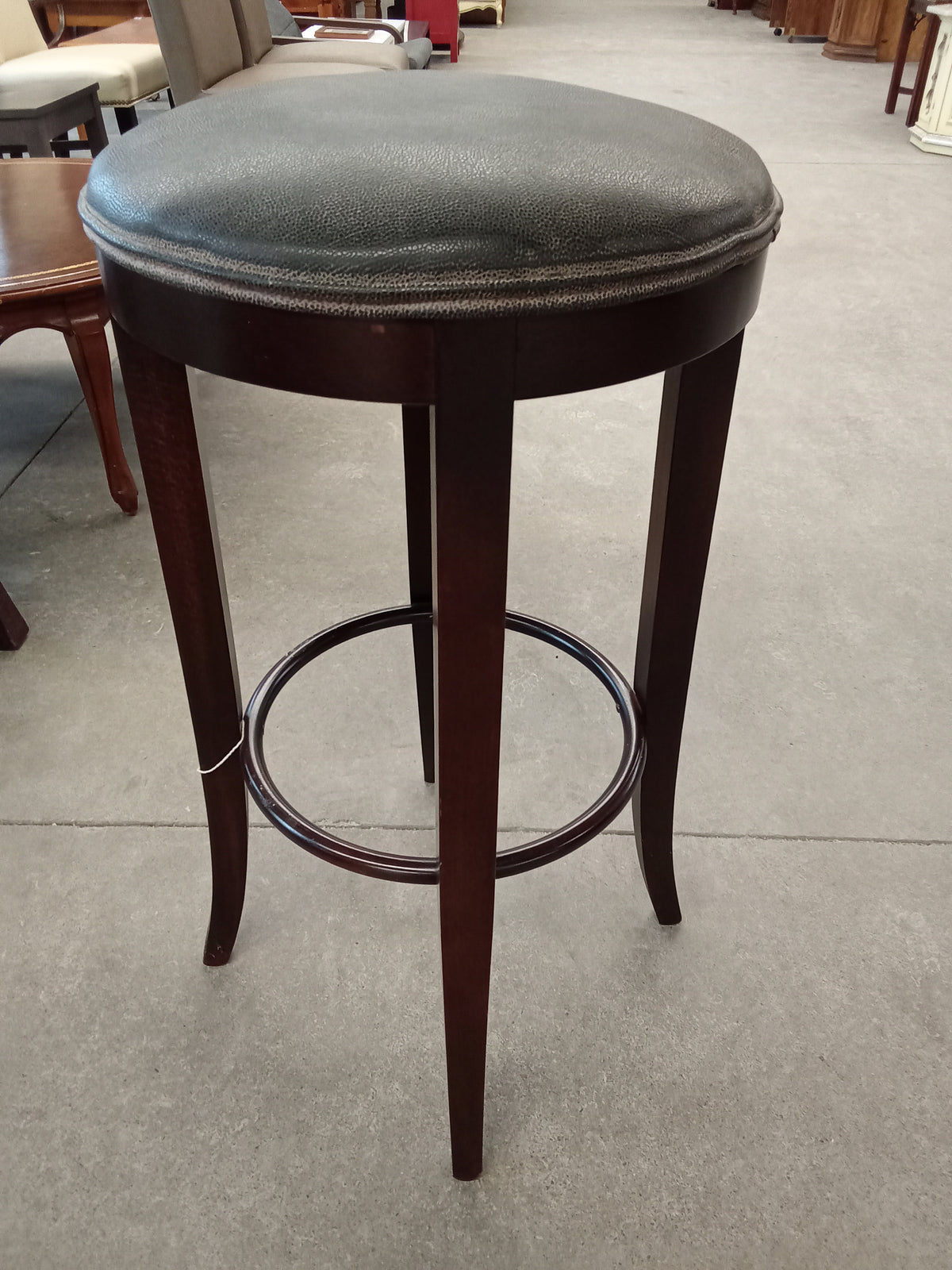 Round Seat Bar Stool