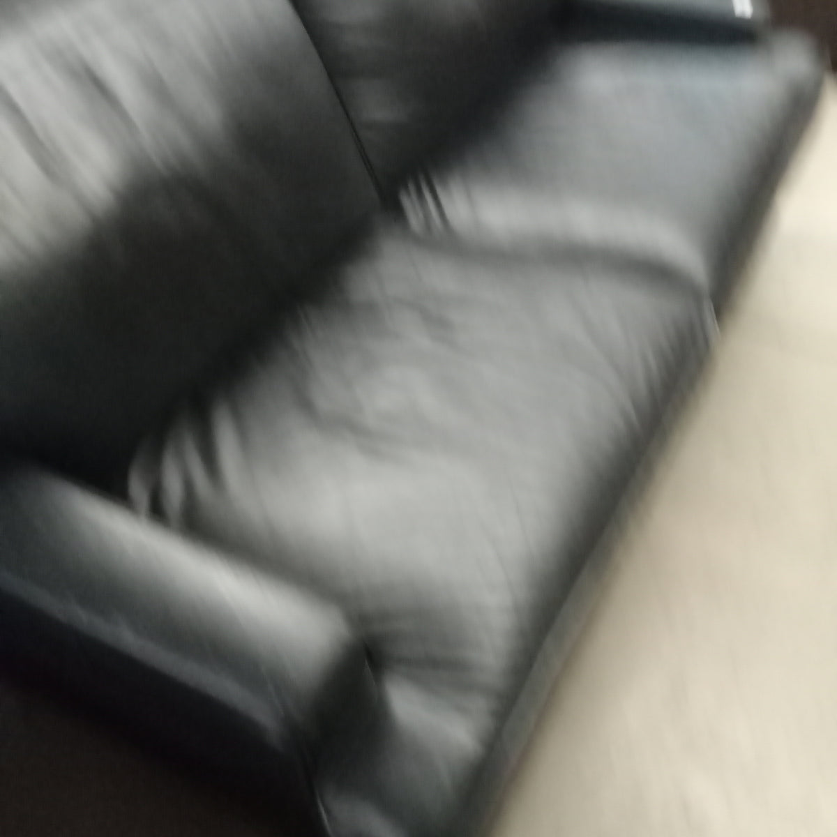 78"W Black Leather Love Seat