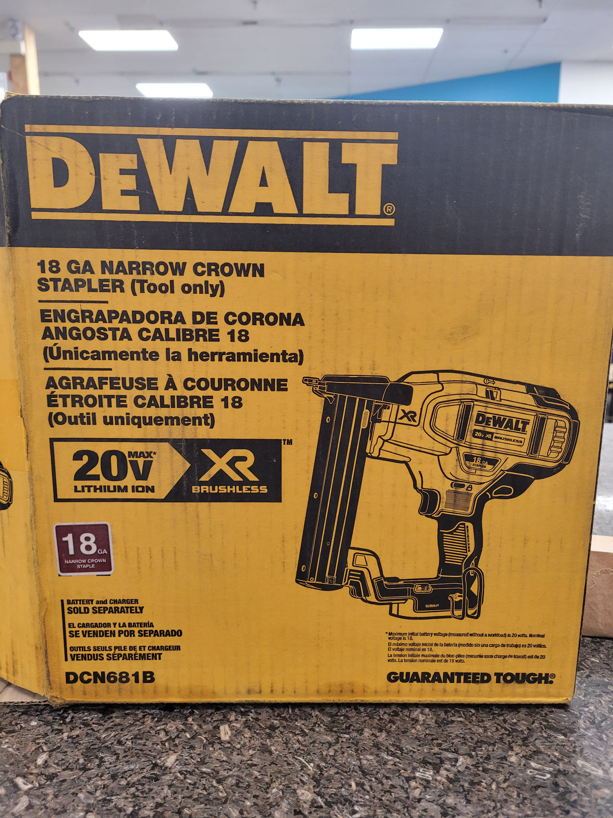DEWALT 18 GA NARROW CROWN STAPLER (Tool Only)