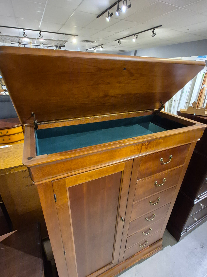 Solid Wood Gentleman's Chest