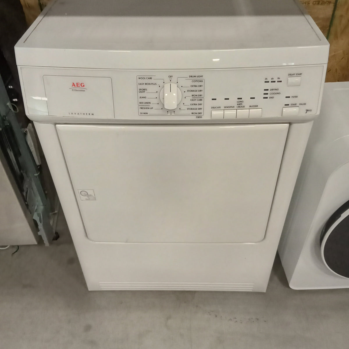 23.5"W Apartment Sized Dryer