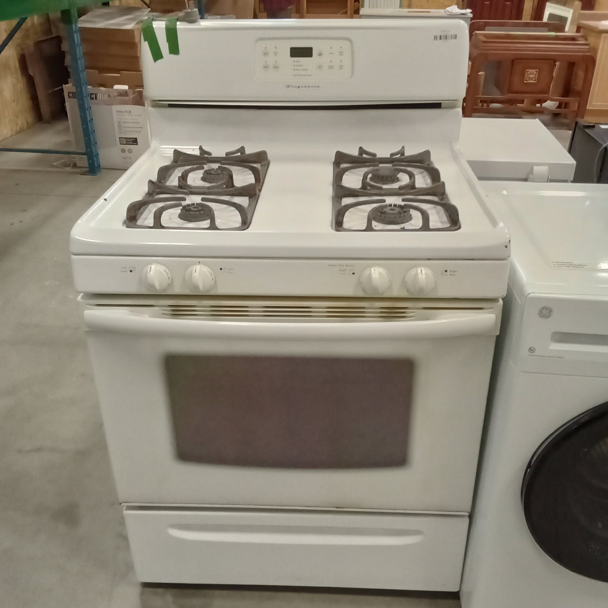 30"W 4-Burner Gas Stove in White