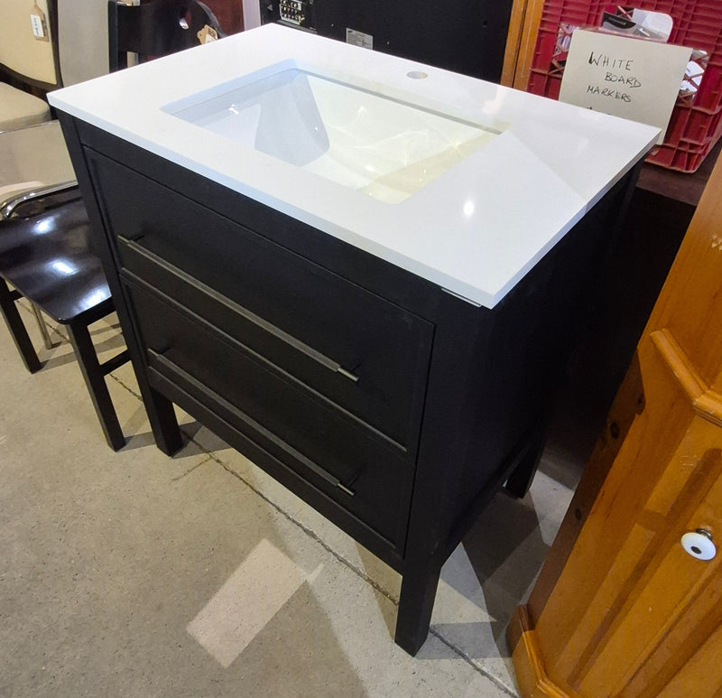 30" W x 19" D Freestanding Bath Vanity with Black Handle