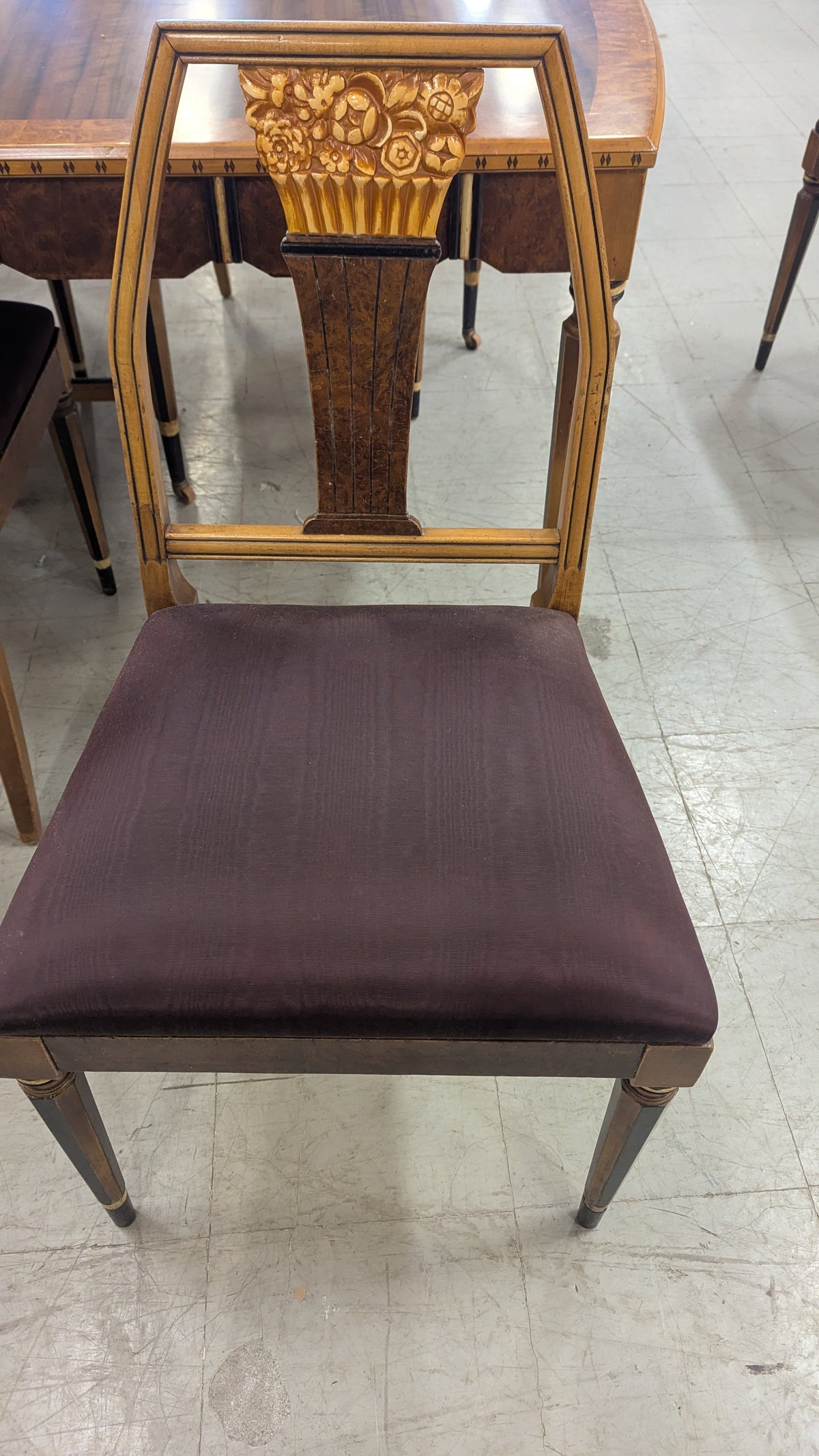French Provincial Dining set w/ 6 Chairs