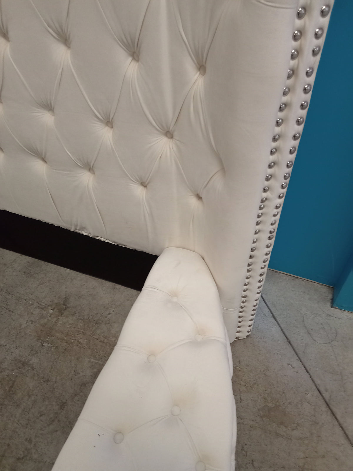 90"W Queen Bedframe with Storage (Stained)