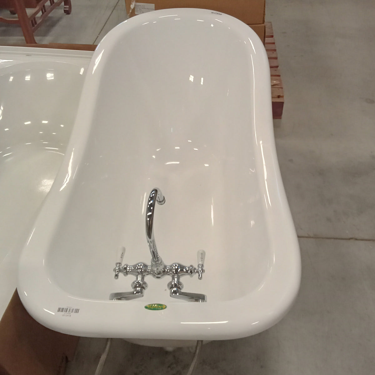 60"W Claw Foot Freestanding Bath Tub - White