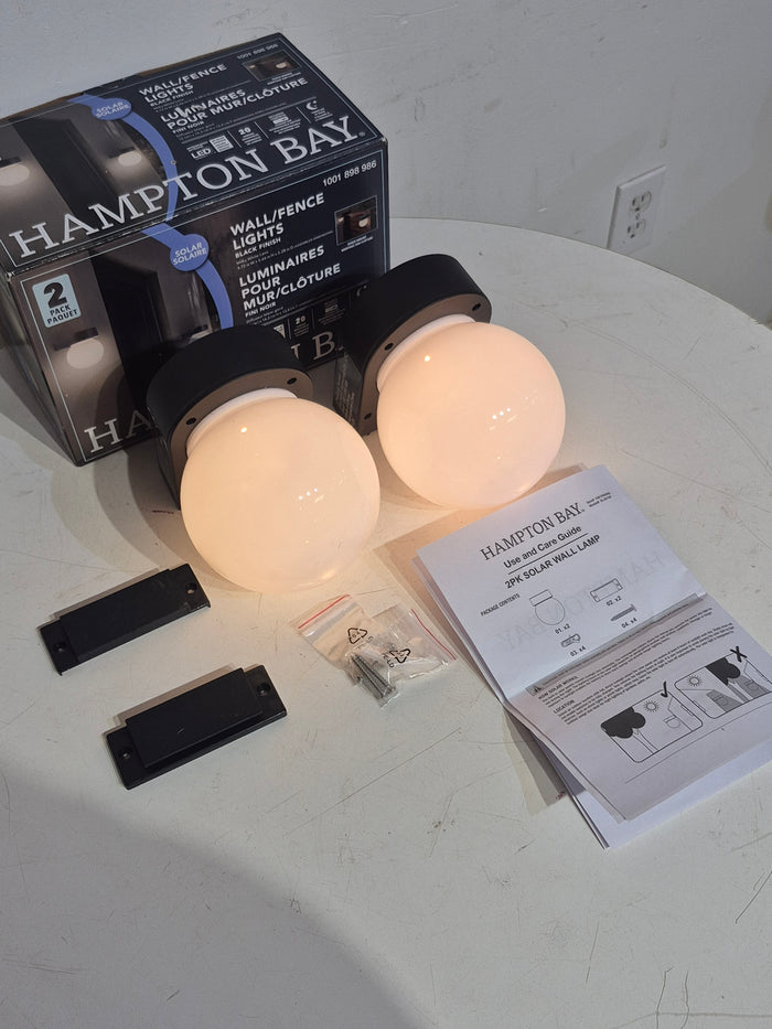20‑Lumen Solar LED Wall Light with Warm White Light (2‑Pack)