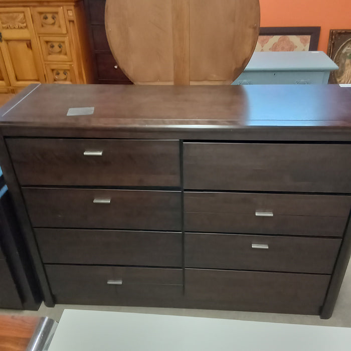 60"W 8-Drawer Dresser