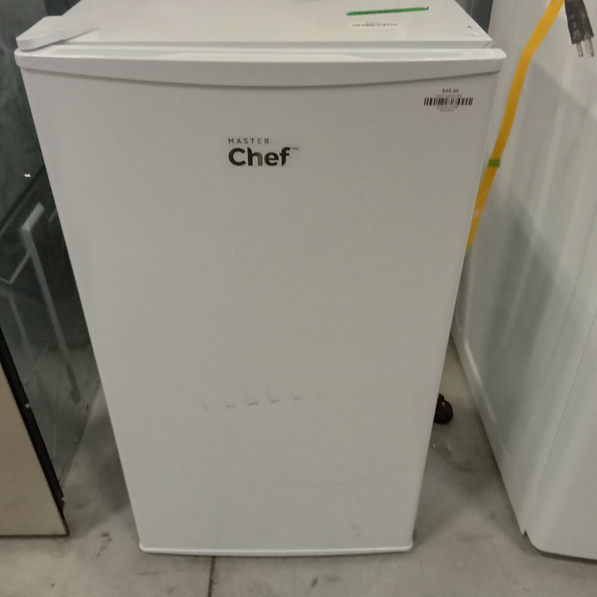19"W Mini Fridge in White