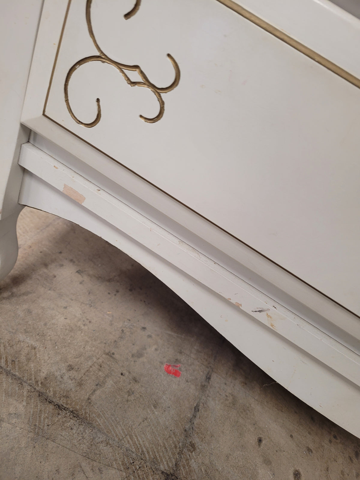 Baronet French Provincial 4-Drawer Chest
