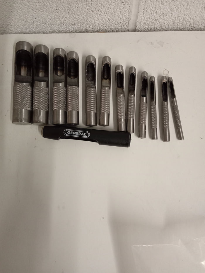 13 Piece Hollow Leather Hole Punch Set