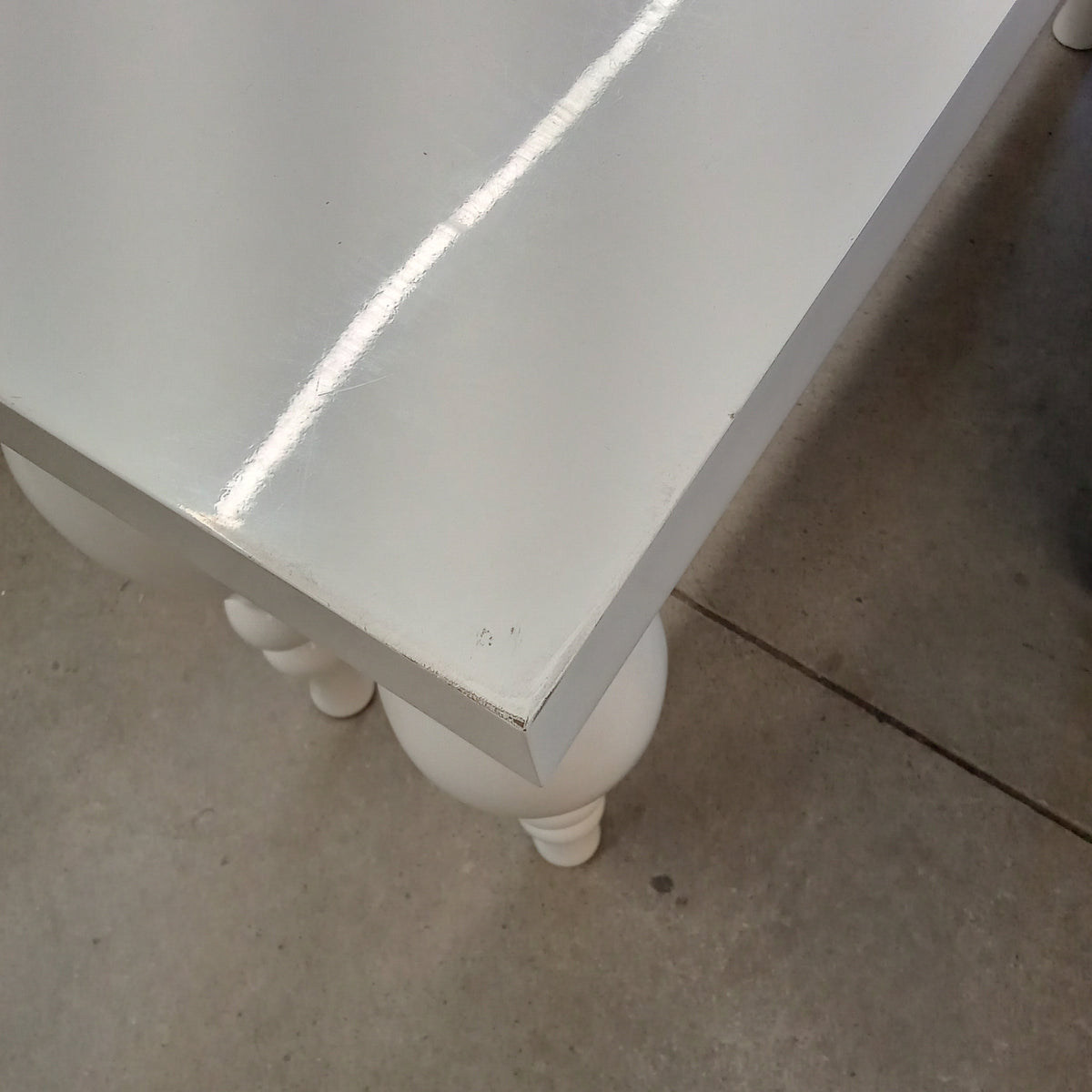 47.5"W White Console Table