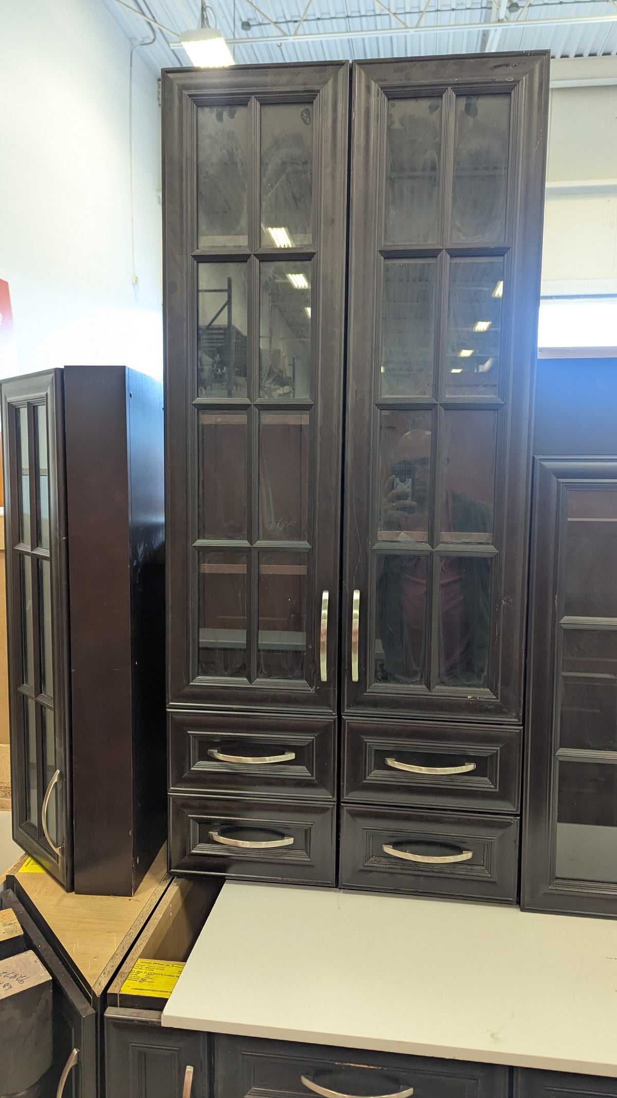 Set of 18 Dark Chocolate Kitchen Cabinets