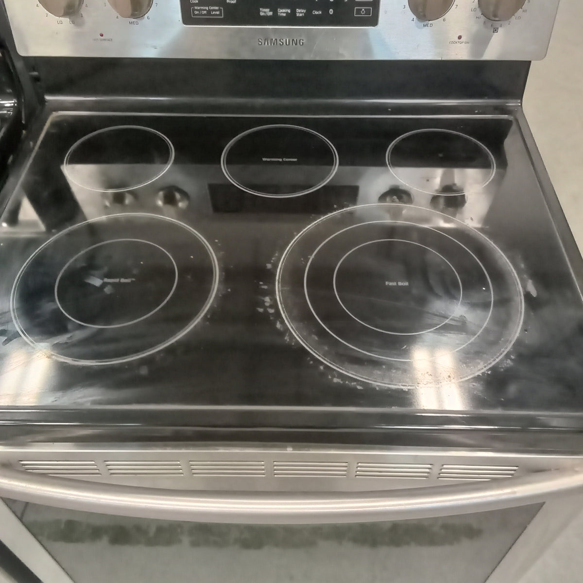 30"W Black and Stainless 5-Burner Flat Top Electric Stove