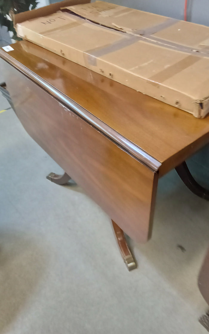 26.5"W Drop Leaf Dining Table with Leaf