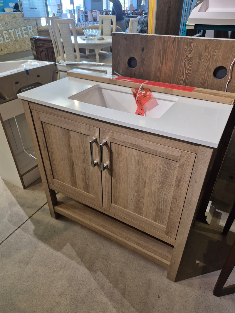 36 " W Single Sink Bath Vanity in White Oak with Top