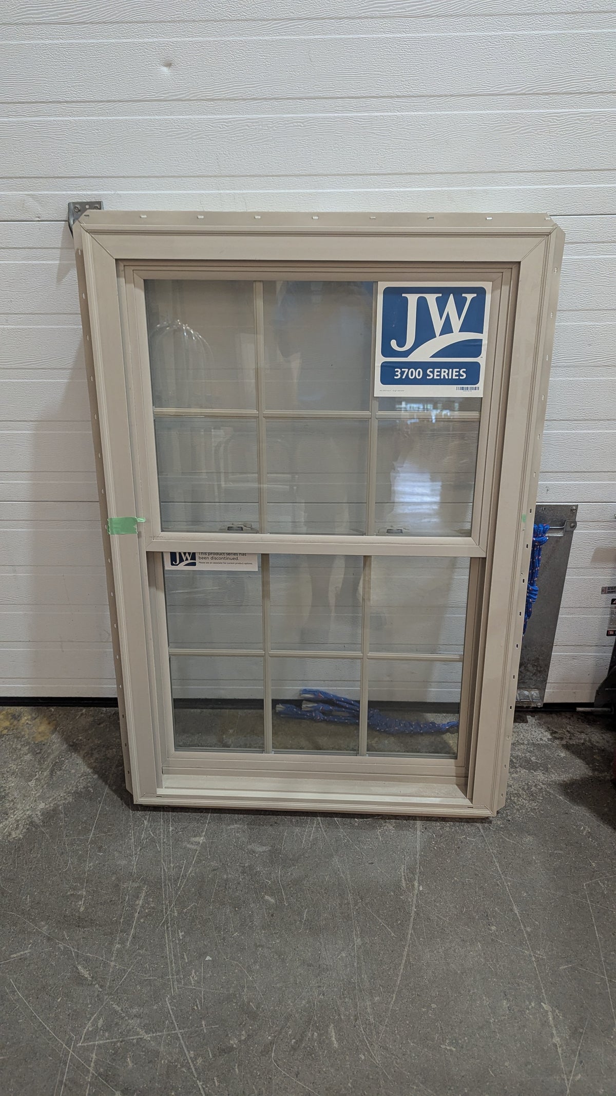 32.5In x 48.5In Casement Window
