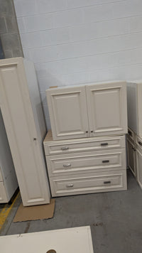 18-Piece Cream Kitchen