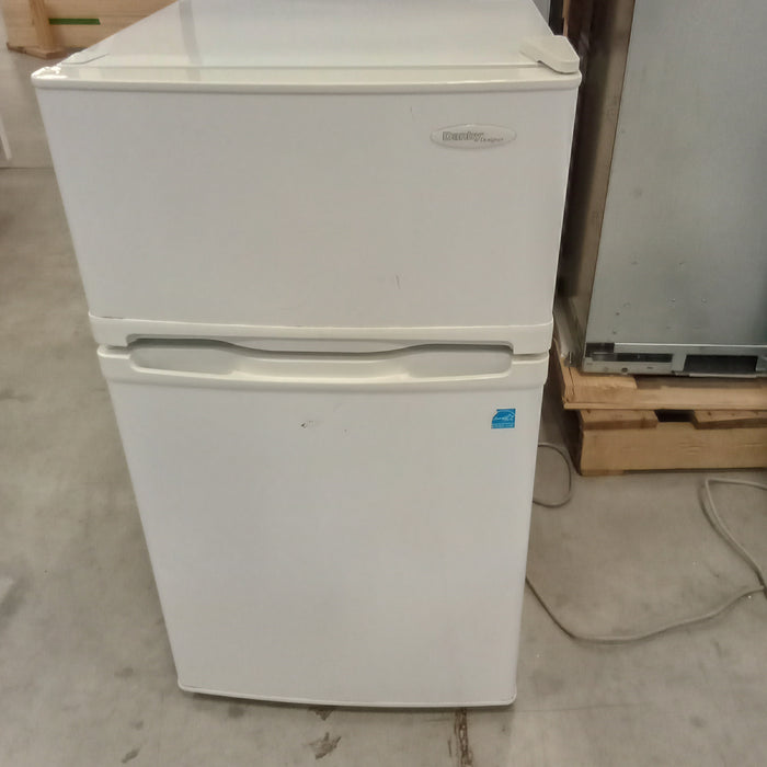 19"W Mini Fridge Freezer in White