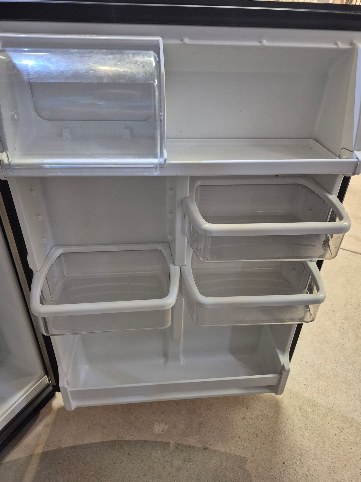 Whirlpool 30" Refrigerator - Top Freezer