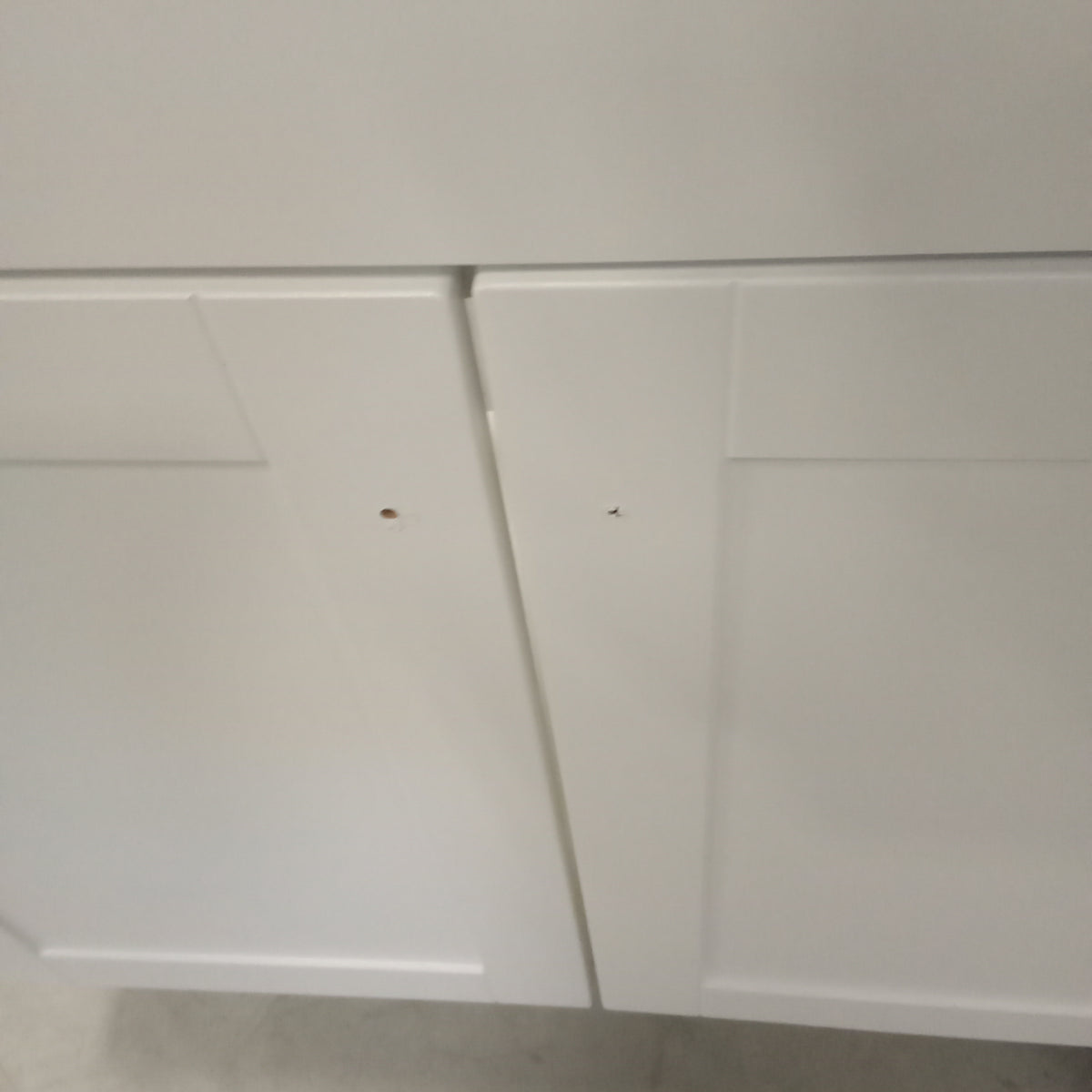 30"W Bathroom Vanity in White with Sink