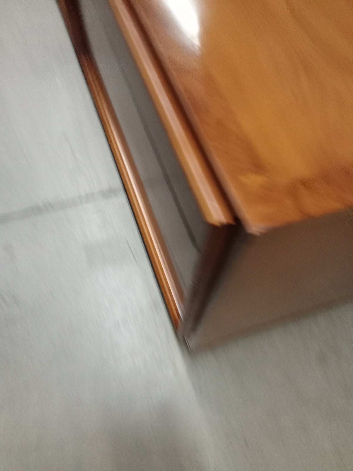 80"W Wooden 6-drawer Sresser with Mirror