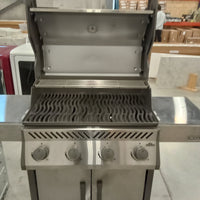 56"W 4-Burner Natural Gas BBQ in Stainless Steel