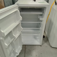 19"W Mini Fridge in White