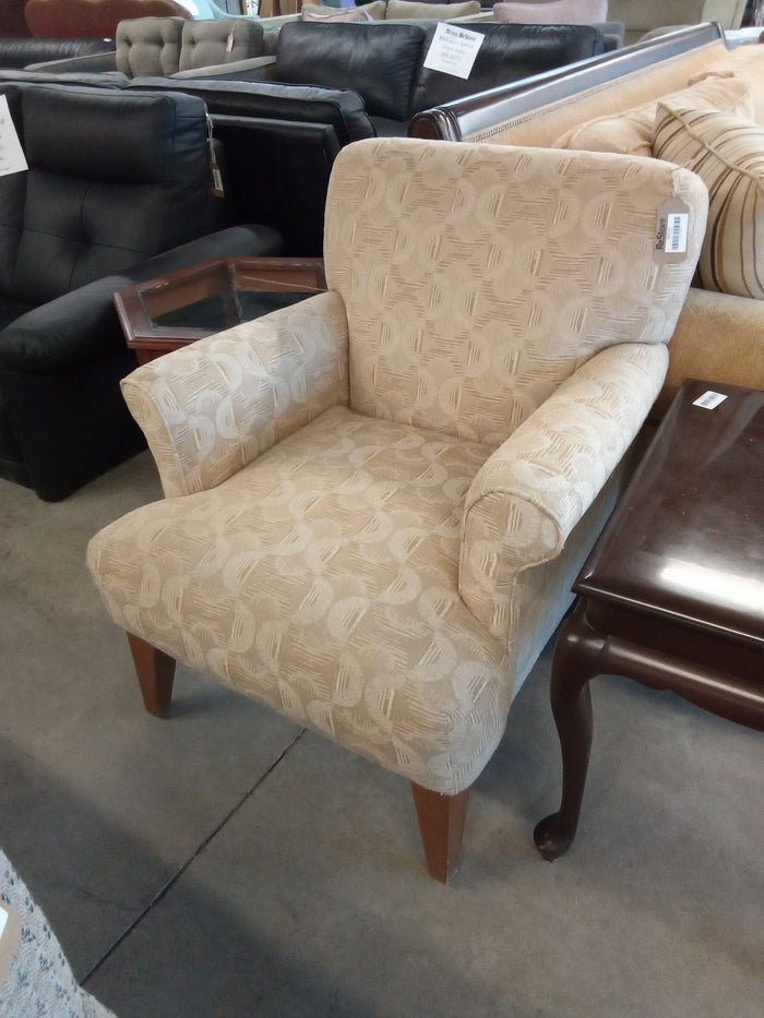 28"W Beige Patterned Fabric Armchair