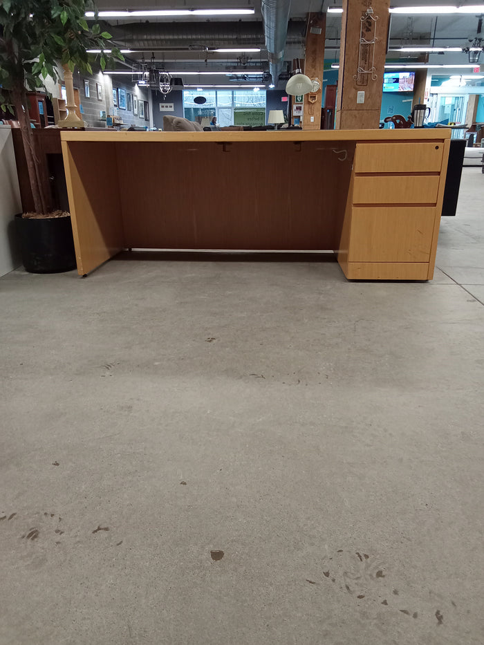 72"W Single Pedestal Desk