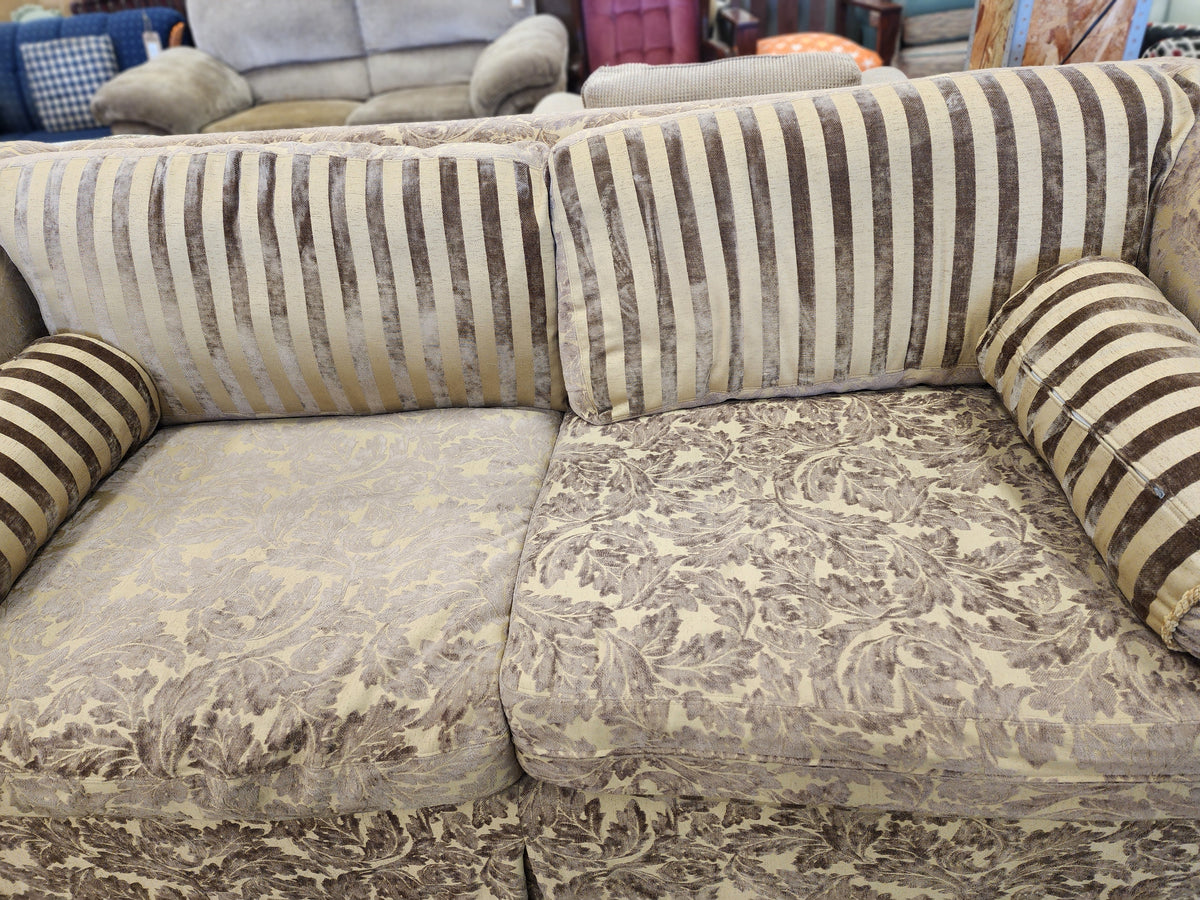 Classic Floral Patterned Upholstered Sofa
