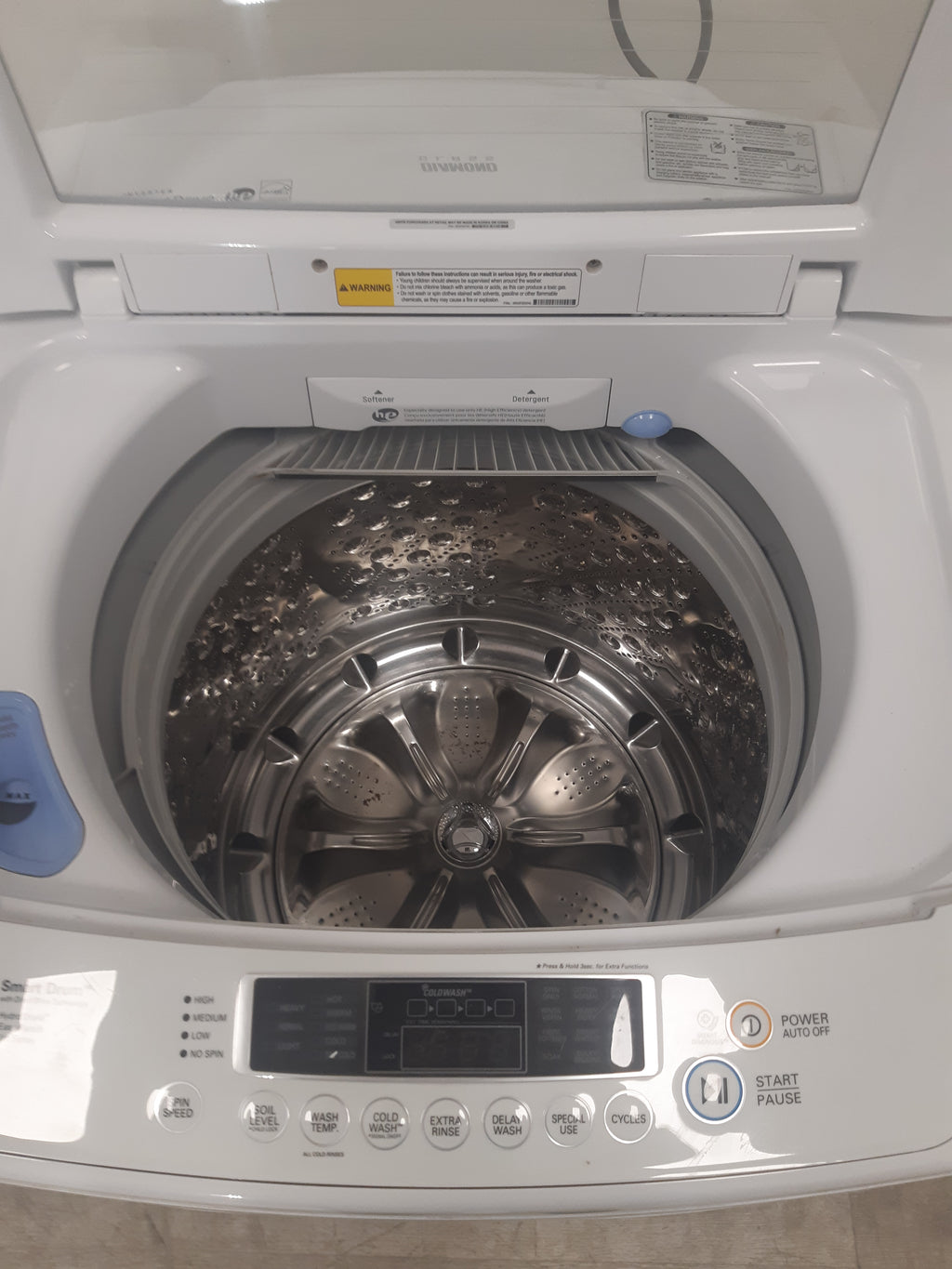 LG White Electric Top Loading Washing Machine