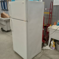 28"W White Fridge Freezer