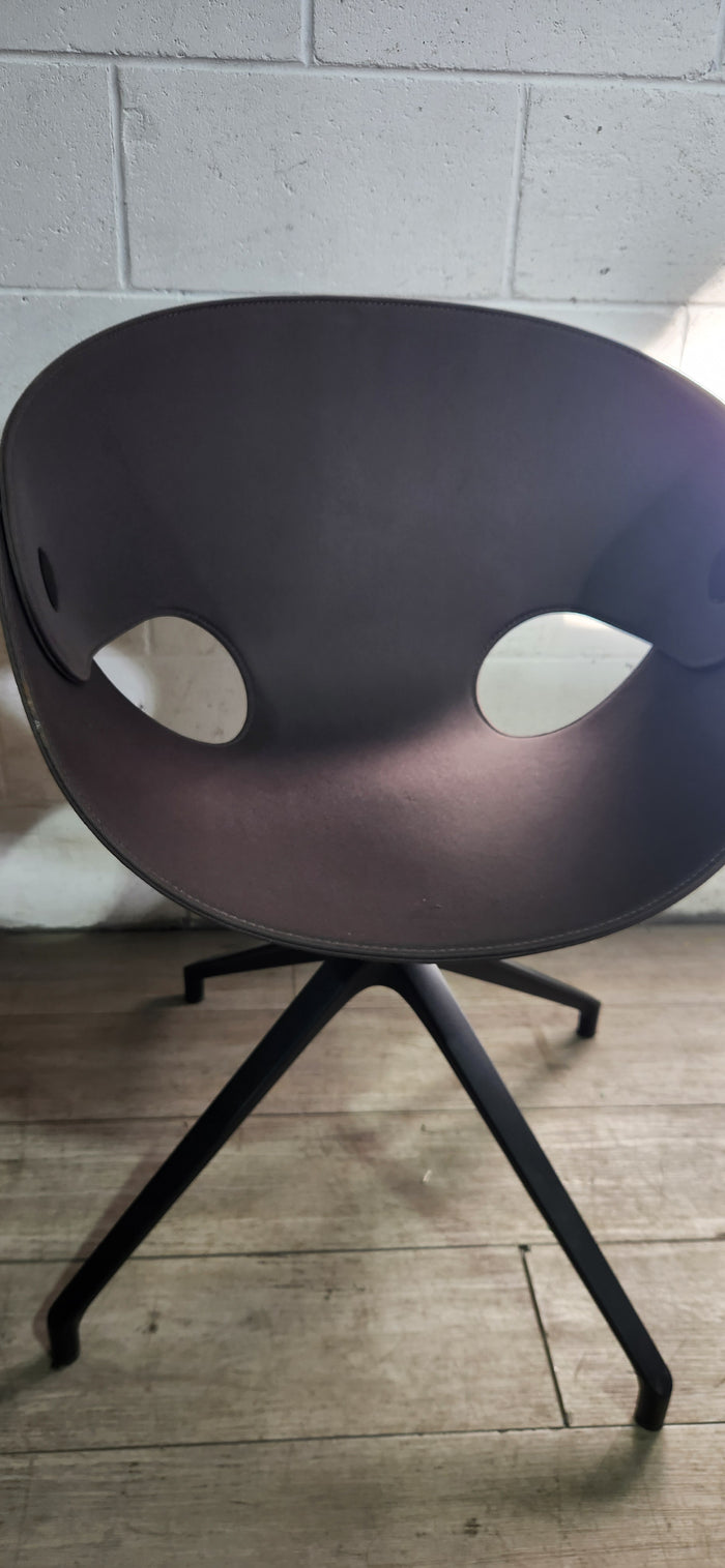 Tonon Fl@t Chair / Swivel / Dark Grey