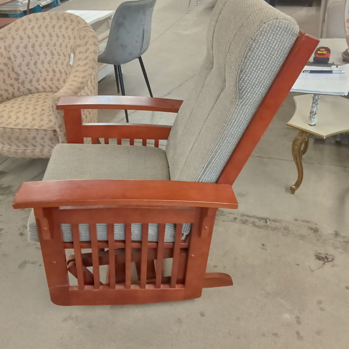 28"W Gliding/Rocking Chair