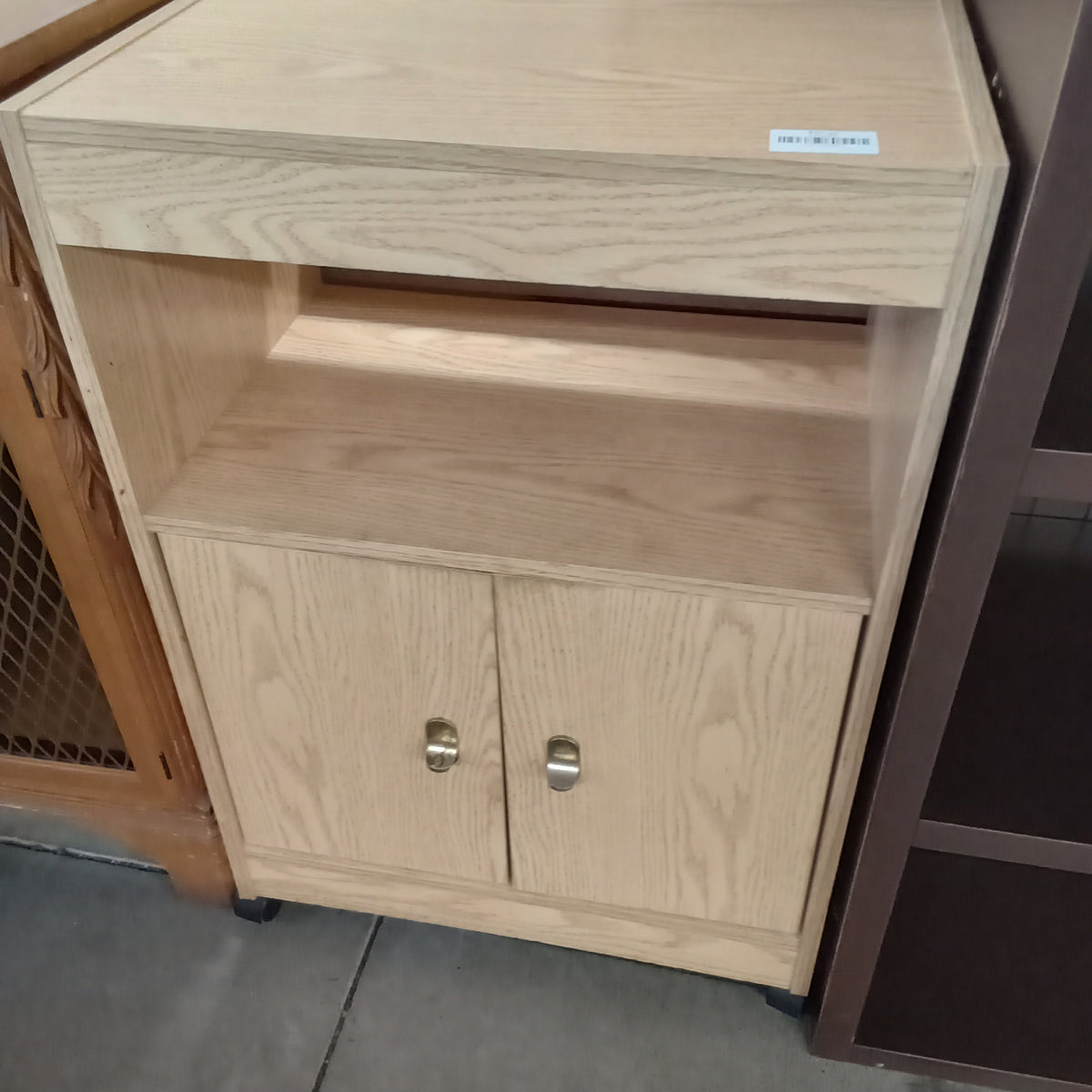 22.5"W Microwave Cart