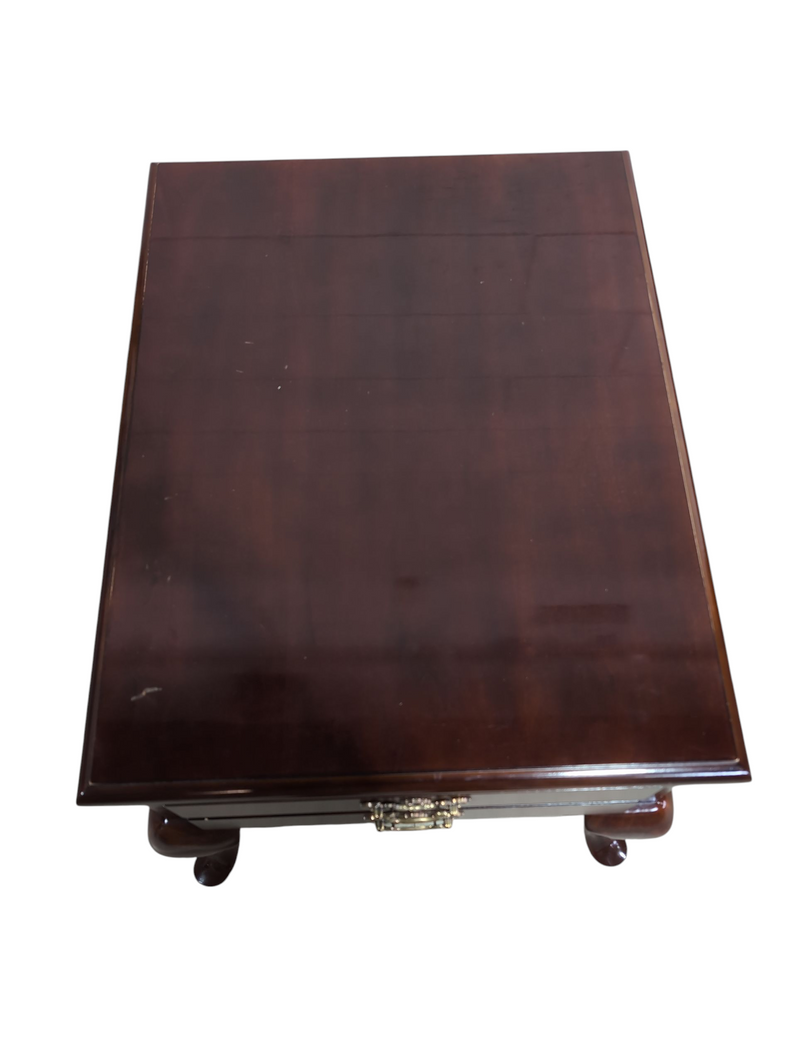 Cherry Tradition Accent Side Table
